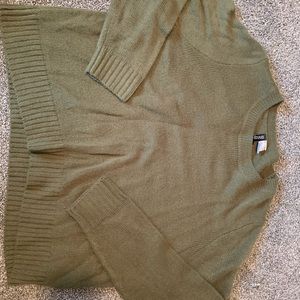 L Green H&M Crew Neck